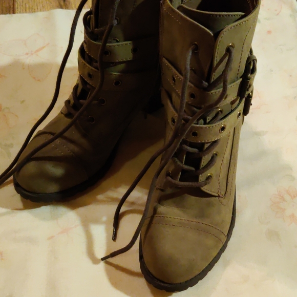 Report Shoes - Report Brand Women's Boots